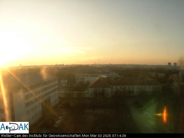 https://wdaten.geo.uni-halle.de/bitmaps/image25-03-03_07-14-39-76.jpg  25-03-03 07:14:39 
