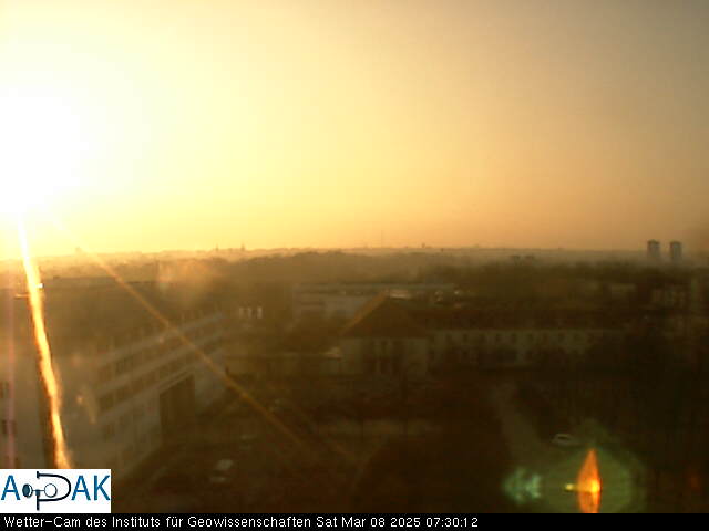 https://wdaten.geo.uni-halle.de/bitmaps/image25-03-08_07-30-12-44.jpg  25-03-08 07:30:12 