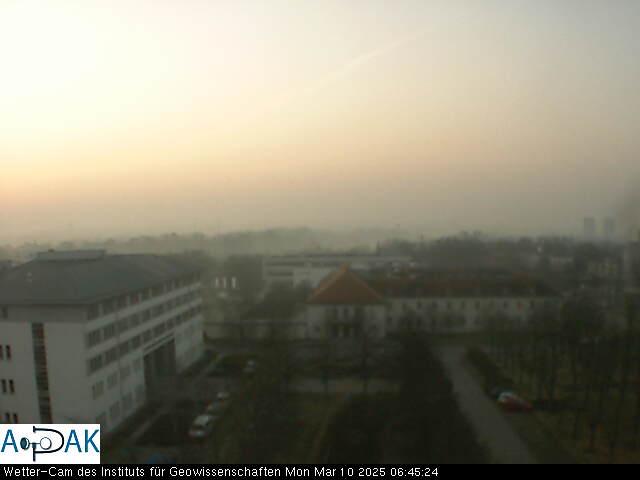 https://wdaten.geo.uni-halle.de/bitmaps/image25-03-10_06-45-24-20.jpg  25-03-10 06:45:24 