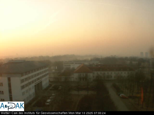 https://wdaten.geo.uni-halle.de/bitmaps/image25-03-10_07-00-24-20.jpg  25-03-10 07:00:24 