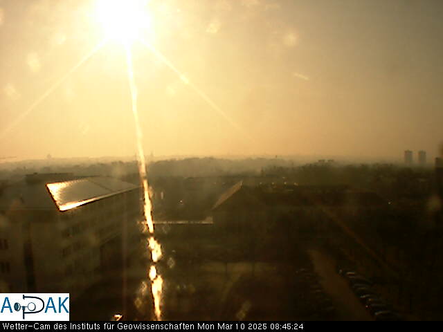 https://wdaten.geo.uni-halle.de/bitmaps/image25-03-10_08-45-24-26.jpg  25-03-10 08:45:24 