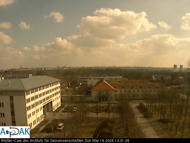https://wdaten.geo.uni-halle.de/bitmaps/image25-03-16_13-31-39-39.jpg  25-03-16 13:31:39 
