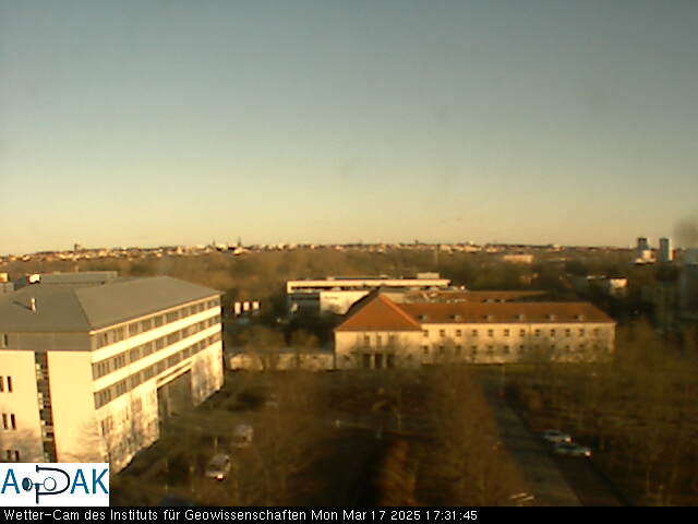 https://wdaten.geo.uni-halle.de/bitmaps/image25-03-17_17-31-45-32.jpg  25-03-17 17:31:45 
