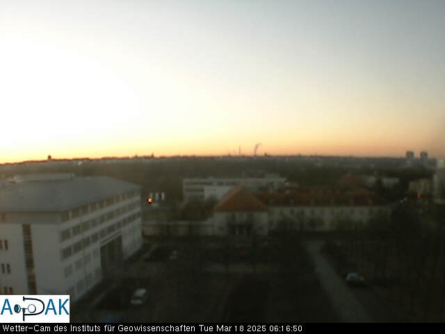 https://wdaten.geo.uni-halle.de/bitmaps/image25-03-18_06-16-50-12.jpg  25-03-18 06:16:50 
