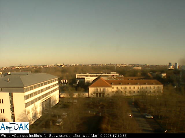 https://wdaten.geo.uni-halle.de/bitmaps/image25-03-19_17-19-53-92.jpg  25-03-19 17:19:53 