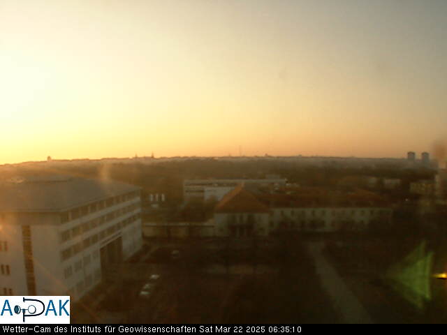 https://wdaten.geo.uni-halle.de/bitmaps/image25-03-22_06-35-10-35.jpg  25-03-22 06:35:10 