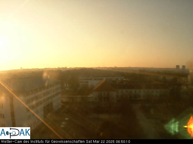 https://wdaten.geo.uni-halle.de/bitmaps/image25-03-22_06-50-10-35.jpg  25-03-22 06:50:10 