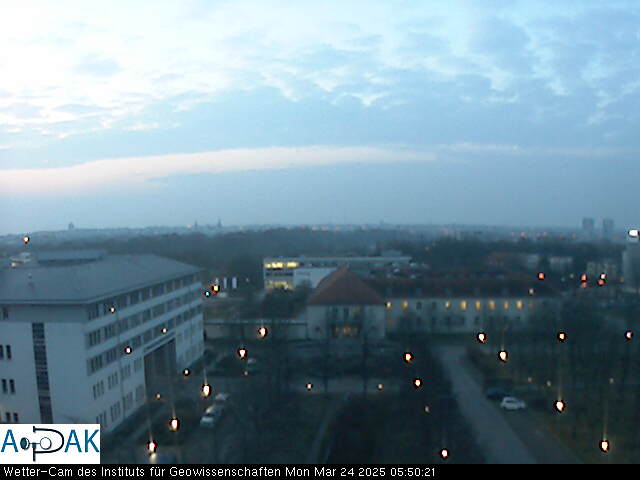 https://wdaten.geo.uni-halle.de/bitmaps/image25-03-24_05-50-21-44.jpg  25-03-24 05:50:21 