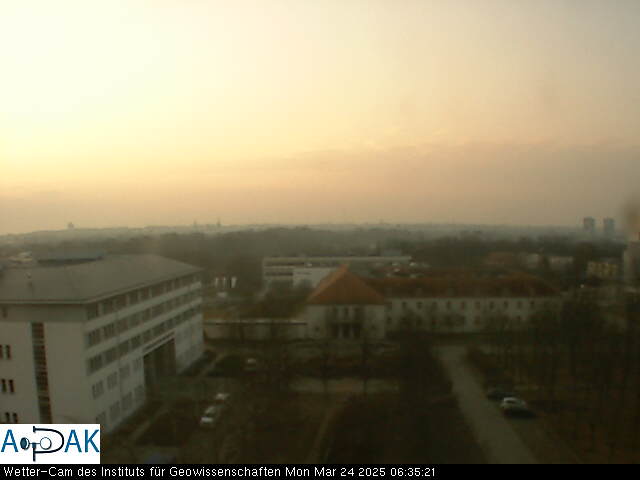 https://wdaten.geo.uni-halle.de/bitmaps/image25-03-24_06-35-21-46.jpg  25-03-24 06:35:21 