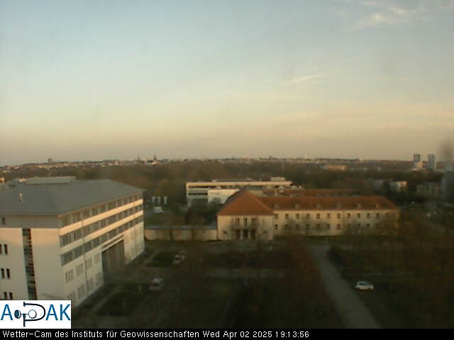 https://wdaten.geo.uni-halle.de/bitmaps/image25-04-02_19-13-56-17.jpg  25-04-02 19:13:56 