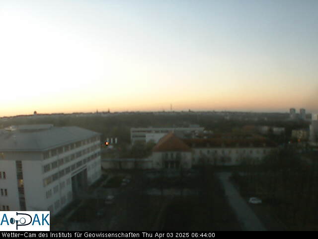 https://wdaten.geo.uni-halle.de/bitmaps/image25-04-03_06-44-00-86.jpg  25-04-03 06:44:00 