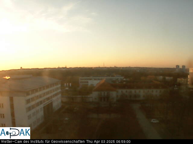 https://wdaten.geo.uni-halle.de/bitmaps/image25-04-03_06-59-00-87.jpg  25-04-03 06:59:00 