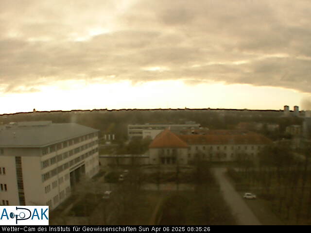 https://wdaten.geo.uni-halle.de/bitmaps/image25-04-06_08-35-26-39.jpg  25-04-06 08:35:26 