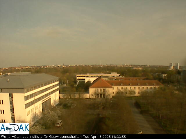 https://wdaten.geo.uni-halle.de/bitmaps/image25-04-15_18-33-55-96.jpg  25-04-15 18:33:55 