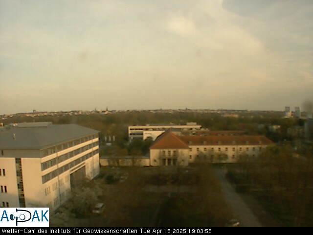 https://wdaten.geo.uni-halle.de/bitmaps/image25-04-15_19-03-55-96.jpg  25-04-15 19:03:55 