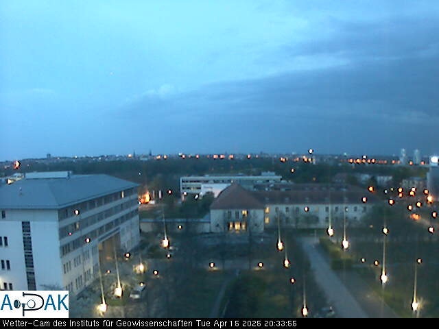 https://wdaten.geo.uni-halle.de/bitmaps/image25-04-15_20-33-55-98.jpg  25-04-15 20:33:55 