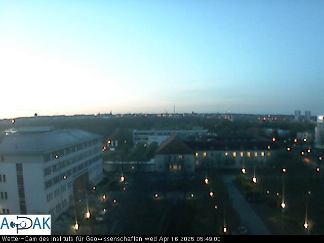https://wdaten.geo.uni-halle.de/bitmaps/image25-04-16_05-49-00-21.jpg  25-04-16 05:49:00 