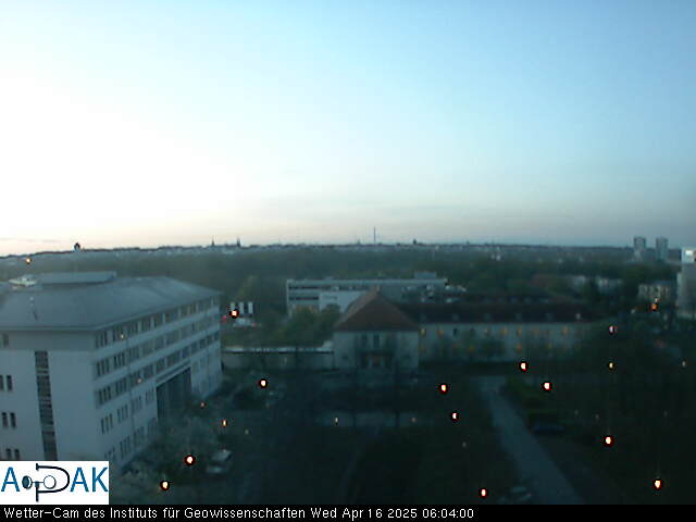 https://wdaten.geo.uni-halle.de/bitmaps/image25-04-16_06-04-00-22.jpg  25-04-16 06:04:00 