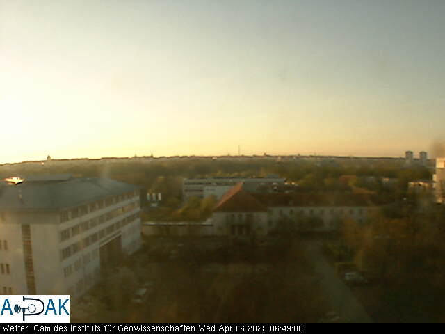 https://wdaten.geo.uni-halle.de/bitmaps/image25-04-16_06-49-00-25.jpg  25-04-16 06:49:00 