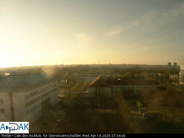 https://wdaten.geo.uni-halle.de/bitmaps/image25-04-16_07-34-00-27.jpg  25-04-16 07:34:00 