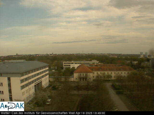 https://wdaten.geo.uni-halle.de/bitmaps/image25-04-16_18-49-00-53.jpg  25-04-16 18:49:00 