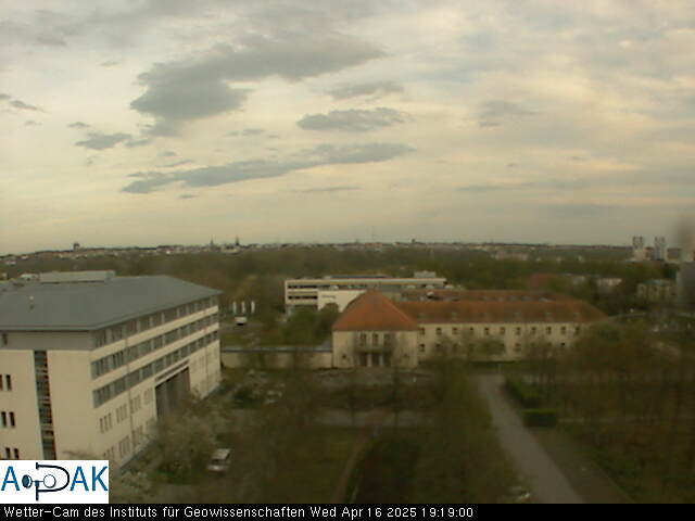 https://wdaten.geo.uni-halle.de/bitmaps/image25-04-16_19-19-00-54.jpg  25-04-16 19:19:00 