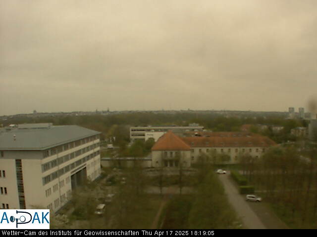 https://wdaten.geo.uni-halle.de/bitmaps/image25-04-17_18-19-05-30.jpg  25-04-17 18:19:05 