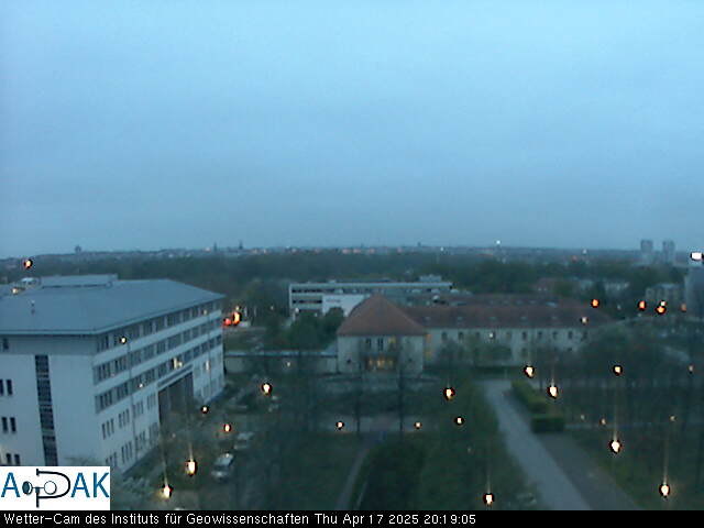 https://wdaten.geo.uni-halle.de/bitmaps/image25-04-17_20-19-05-34.jpg  25-04-17 20:19:05 