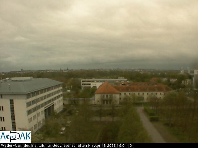 https://wdaten.geo.uni-halle.de/bitmaps/image25-04-18_19-04-10-09.jpg  25-04-18 19:04:10 
