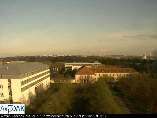 https://wdaten.geo.uni-halle.de/bitmaps/image25-04-20_19-00-37-86.jpg  25-04-20 19:00:37 
