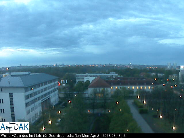 https://wdaten.geo.uni-halle.de/bitmaps/image25-04-21_05-45-42-37.jpg  25-04-21 05:45:42 