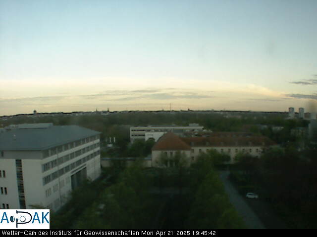 https://wdaten.geo.uni-halle.de/bitmaps/image25-04-21_19-45-42-72.jpg  25-04-21 19:45:42 