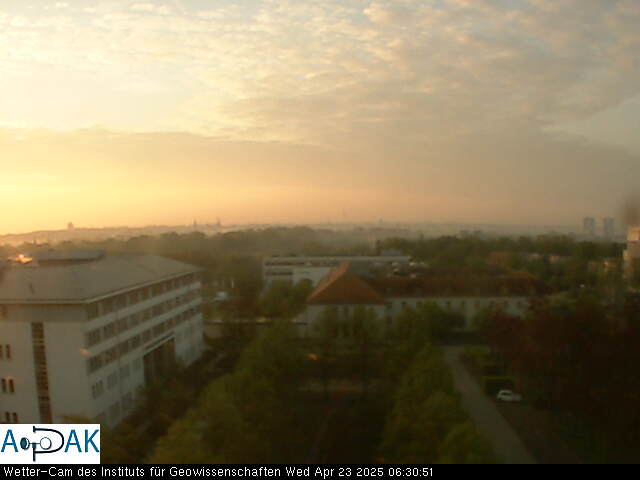 https://wdaten.geo.uni-halle.de/bitmaps/image25-04-23_06-30-51-41.jpg  25-04-23 06:30:51 