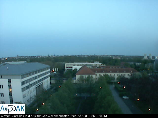 https://wdaten.geo.uni-halle.de/bitmaps/image25-04-23_20-30-51-71.jpg  25-04-23 20:30:51 