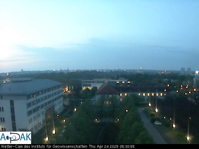 https://wdaten.geo.uni-halle.de/bitmaps/image25-04-24_05-30-55-98.jpg  25-04-24 05:30:55 
