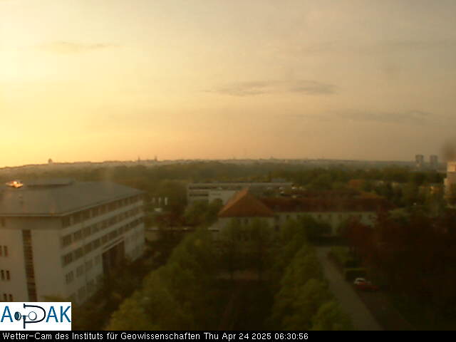https://wdaten.geo.uni-halle.de/bitmaps/image25-04-24_06-30-55-99.jpg  25-04-24 06:30:55 