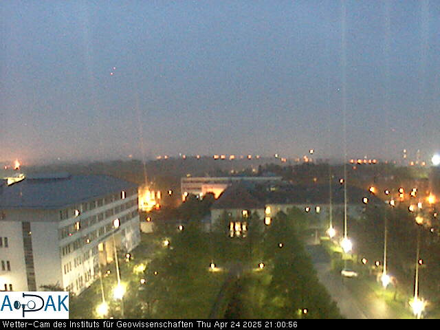 https://wdaten.geo.uni-halle.de/bitmaps/image25-04-24_21-00-56-30.jpg  25-04-24 21:00:56 