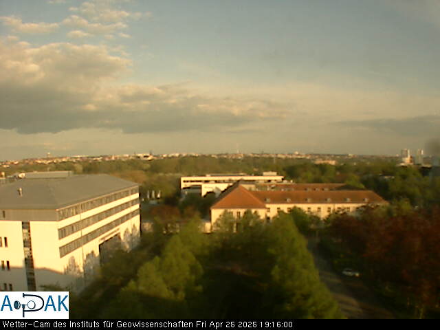 https://wdaten.geo.uni-halle.de/bitmaps/image25-04-25_19-16-00-74.jpg  25-04-25 19:16:00 