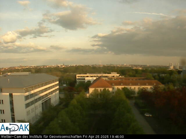 https://wdaten.geo.uni-halle.de/bitmaps/image25-04-25_19-46-00-75.jpg  25-04-25 19:46:00 