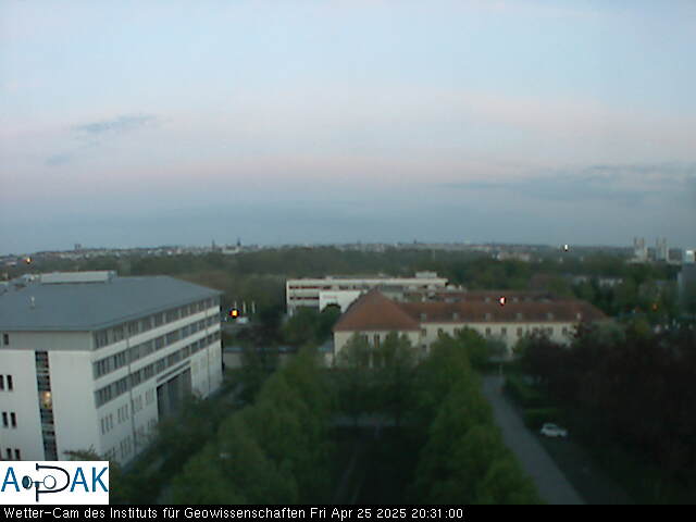 https://wdaten.geo.uni-halle.de/bitmaps/image25-04-25_20-31-00-76.jpg  25-04-25 20:31:00 