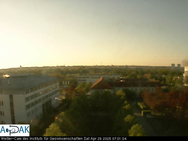 https://wdaten.geo.uni-halle.de/bitmaps/image25-04-26_07-01-04-98.jpg  25-04-26 07:01:04 