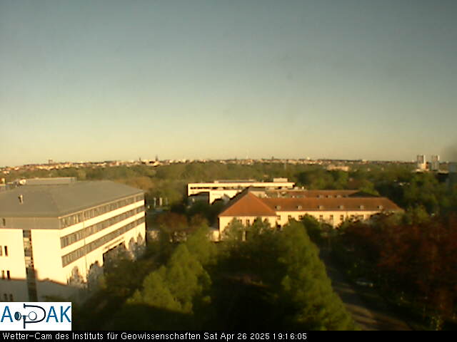 https://wdaten.geo.uni-halle.de/bitmaps/image25-04-26_19-16-05-23.jpg  25-04-26 19:16:05 