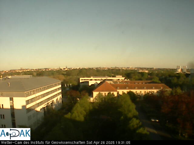 https://wdaten.geo.uni-halle.de/bitmaps/image25-04-26_19-31-05-24.jpg  25-04-26 19:31:05 