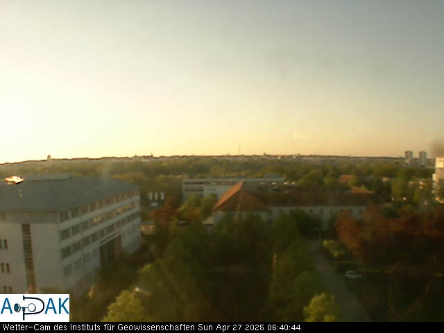 https://wdaten.geo.uni-halle.de/bitmaps/image25-04-27_06-40-44-77.jpg  25-04-27 06:40:44 