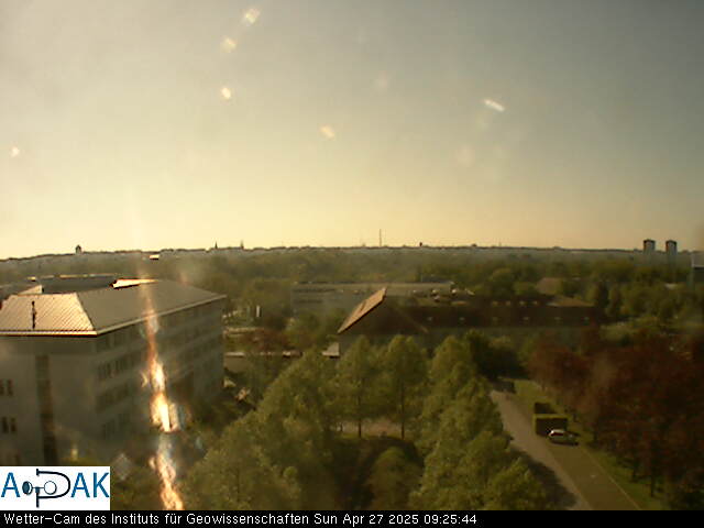 https://wdaten.geo.uni-halle.de/bitmaps/image25-04-27_09-25-44-85.jpg  25-04-27 09:25:44 