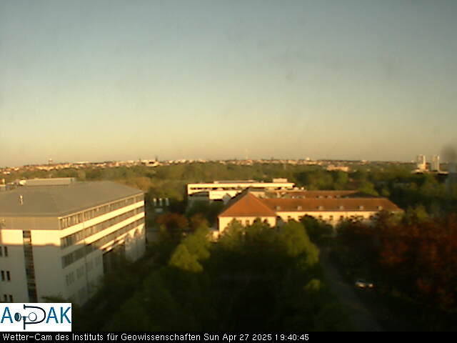 https://wdaten.geo.uni-halle.de/bitmaps/image25-04-27_19-40-45-08.jpg  25-04-27 19:40:45 