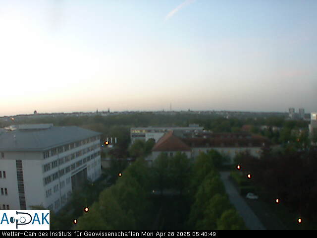 https://wdaten.geo.uni-halle.de/bitmaps/image25-04-28_05-40-49-09.jpg  25-04-28 05:40:49 
