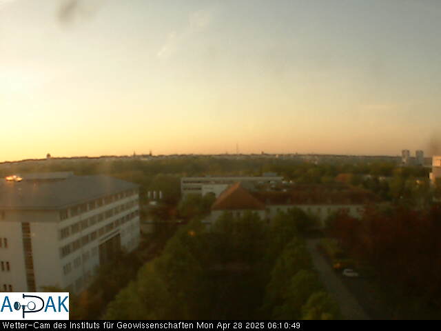 https://wdaten.geo.uni-halle.de/bitmaps/image25-04-28_06-10-49-10.jpg  25-04-28 06:10:49 