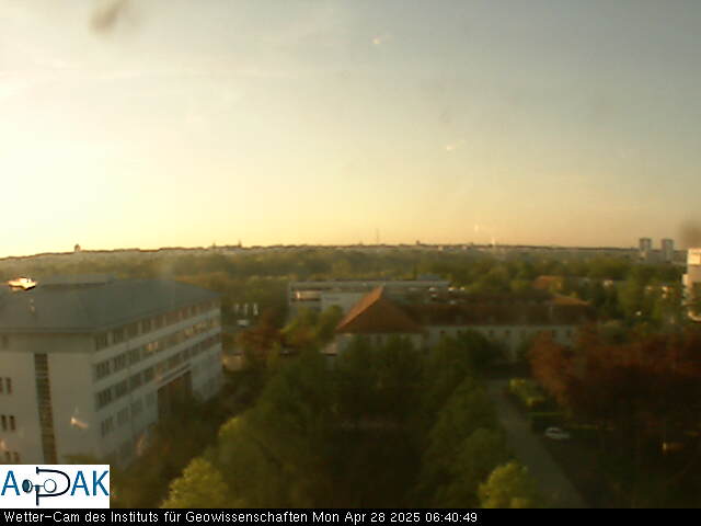 https://wdaten.geo.uni-halle.de/bitmaps/image25-04-28_06-40-49-11.jpg  25-04-28 06:40:49 