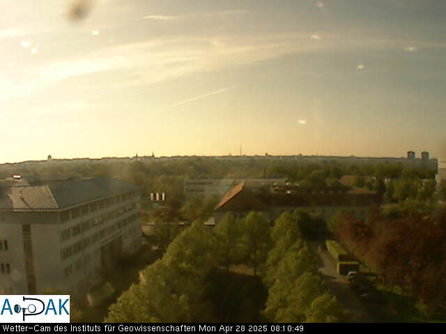 https://wdaten.geo.uni-halle.de/bitmaps/image25-04-28_08-10-49-16.jpg  25-04-28 08:10:49 